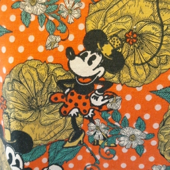 Lularoe Disney Minnie Mouse XS tee - Picture 2 of 3